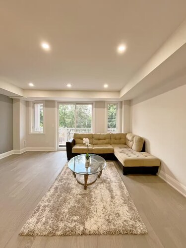 Chic 4-Bedroom Executive Home with Luxury Finishes