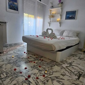 1 habitación, internet y ropa de cama 