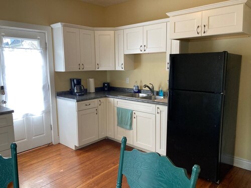 Cheerful Apt. in heart of city, near hospital