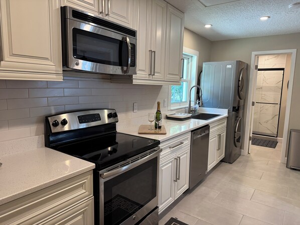 Microwave, oven, stovetop, dishwasher