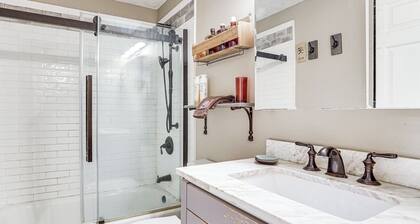 Near Trails, Parks & Orchards: Germantown Retreat