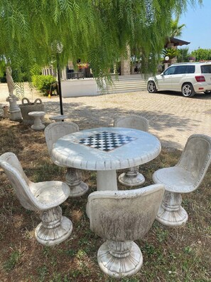 Villa, 1 soverom, privat basseng, hageutsikt | Utendørsservering