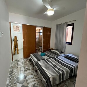 Travel cot, Internet, bed sheets - Casinha da Toca 3 - On a quiet street, 30 minutes from the main tourist attractions. (Armação dos Búzios)