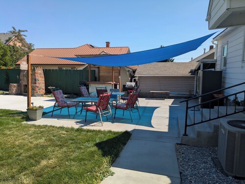 4-bdrm house in charming area close to H. School, Convention Ctr, Rup Activities