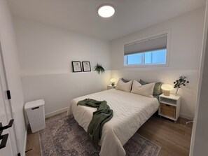 2 quartos, berço de viagem, Wi-Fi de cortesia, roupa de cama