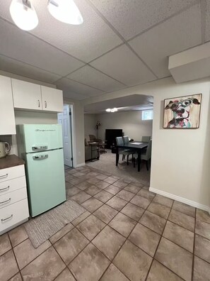 Interior - Cozy Retro Basement suite your Home away from Home (Lethbridge)