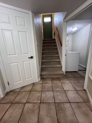 Interior - Cozy Retro Basement suite your Home away from Home (Lethbridge)