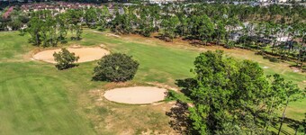 Inviting villa with private pool & spa near Disney & golf course charm