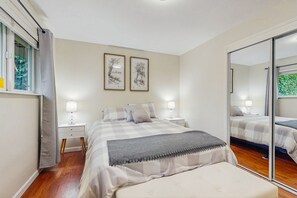 2 chambres, fer et planche à repasser, accès Internet, draps fournis
