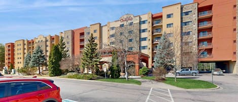 المنشأة من الخارج