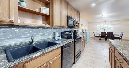 Charming beachside duplex steps to the Gulf with bikes and coastal views