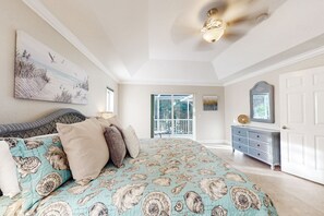 Iron/ironing board, internet, bed sheets