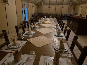 Neljän hengen comfort-huone, parveke | Juhlasali