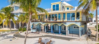 Beachfront home with saltwater pool, gulf view and fire-pit