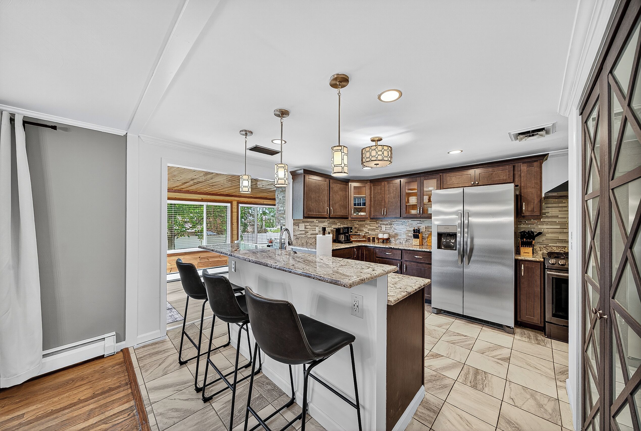 Horno, parrilla de estufa y lavavajillas 