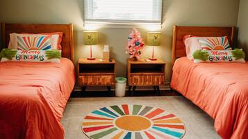 3 slaapkamers, een strijkplank/strijkijzer, wifi, beddengoed