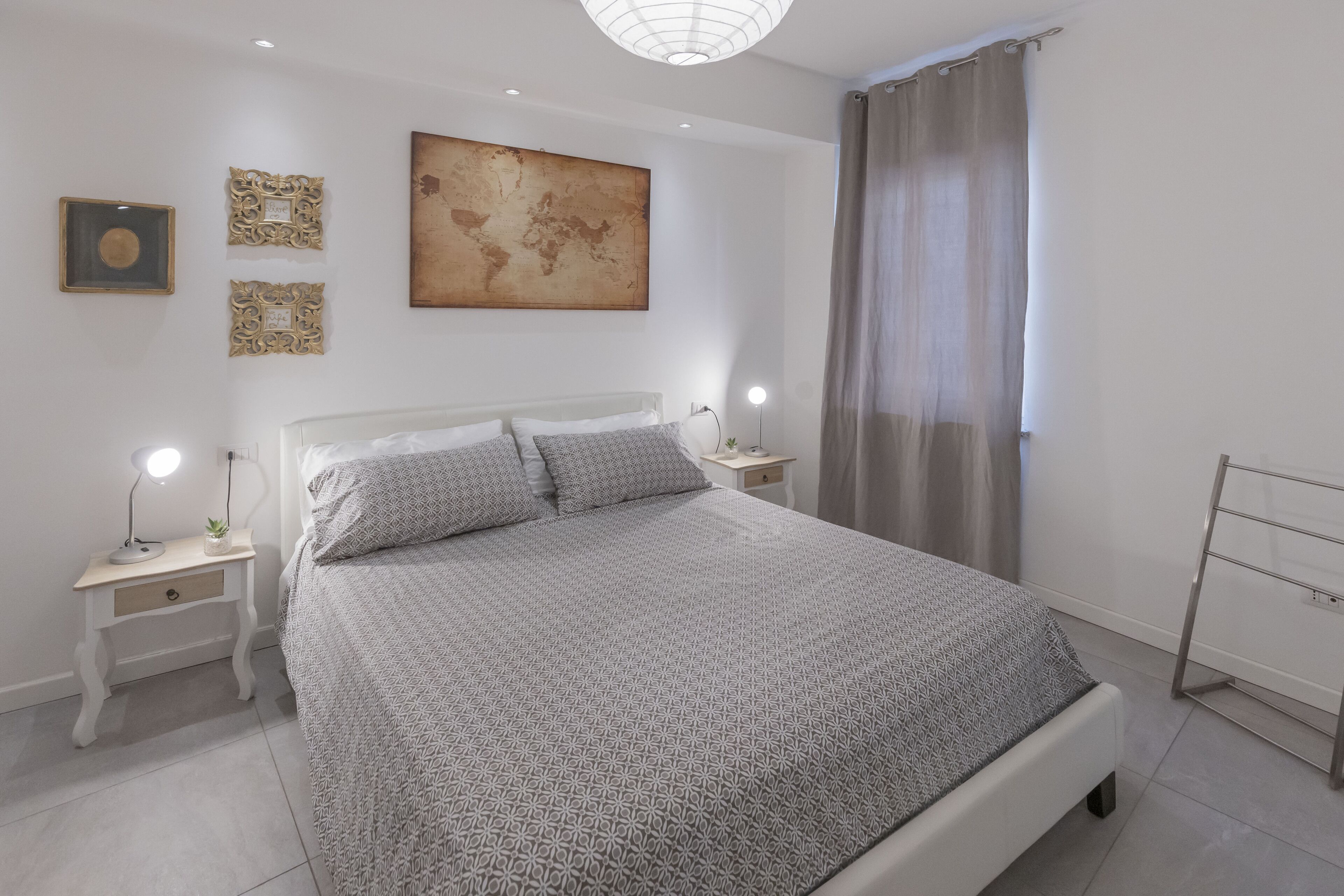 1 camera, ferro/asse da stiro, Wi-Fi, lenzuola