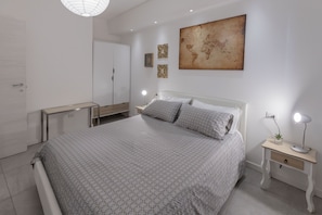 1 camera, ferro/asse da stiro, Wi-Fi, lenzuola