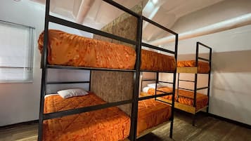 Basic Shared Dormitory | Free WiFi