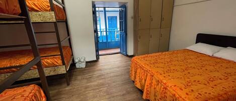 Basic Shared Dormitory | Free WiFi