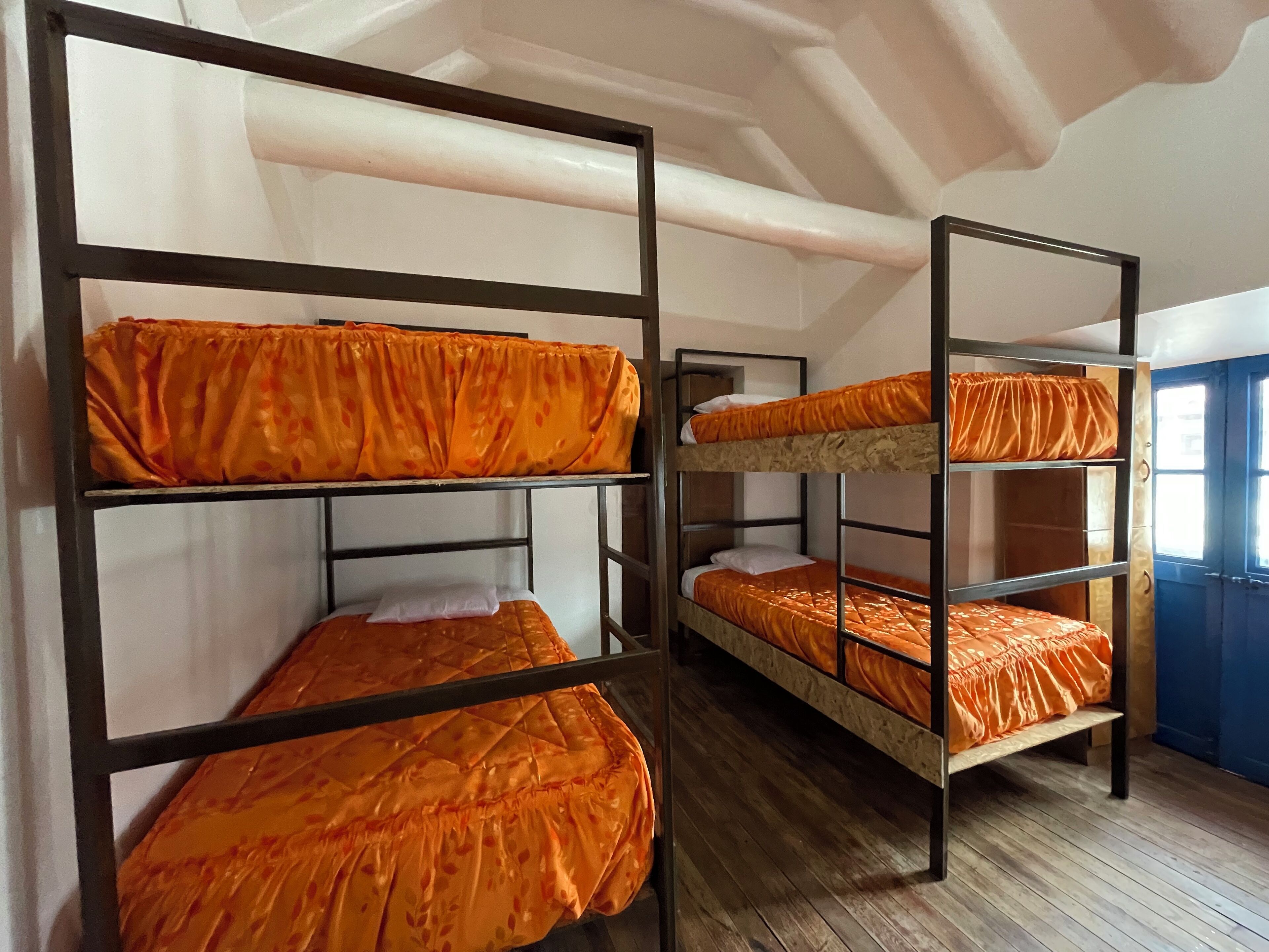 Basic Shared Dormitory | Free WiFi