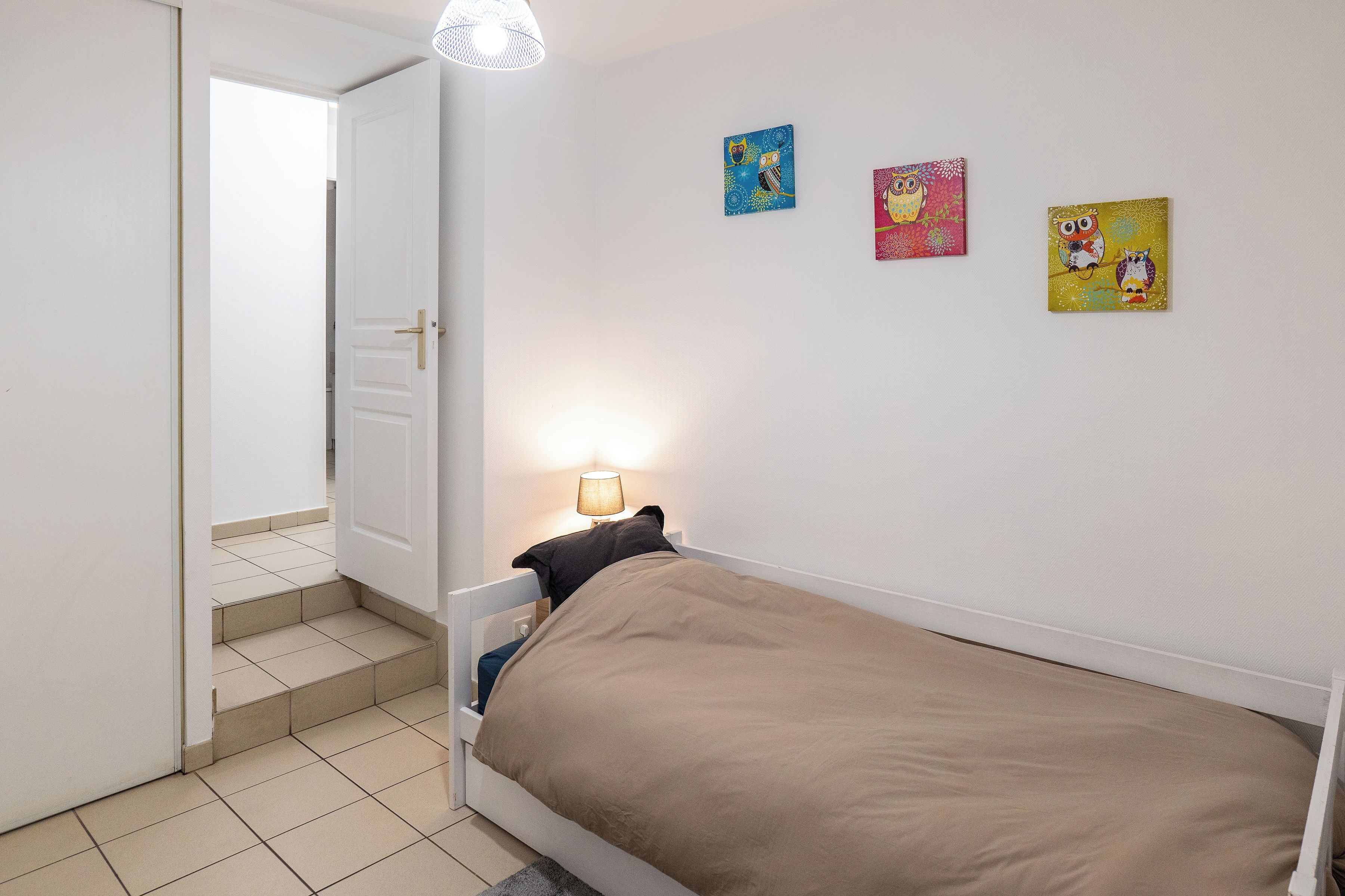 2 chambres, fer et planche à repasser, Wi-Fi gratuit, draps fournis