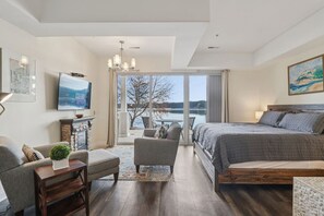 Strykjärn/strykbräda, wi-fi och sängkläder