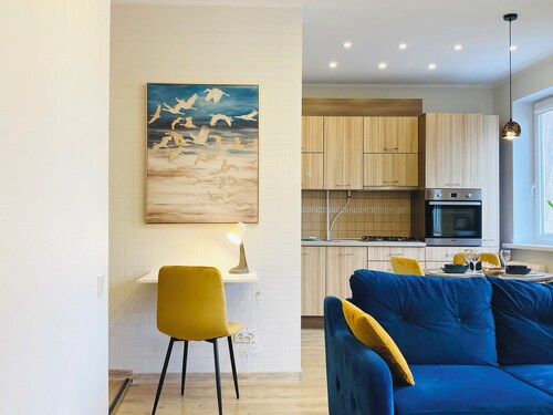 Charming Old Town Suite  * Free parking * Easy check-in * Family Friendly