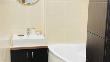 环保洗浴用品、吹风机、毛巾、肥皂