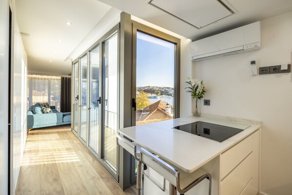 Fridge, microwave, oven, dishwasher