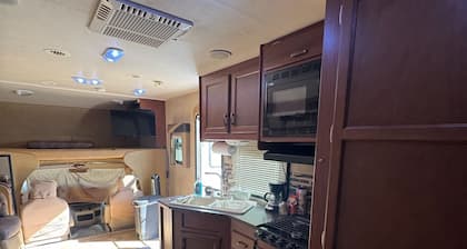 Cozy RV stay on a South Gilbert Mini Farm