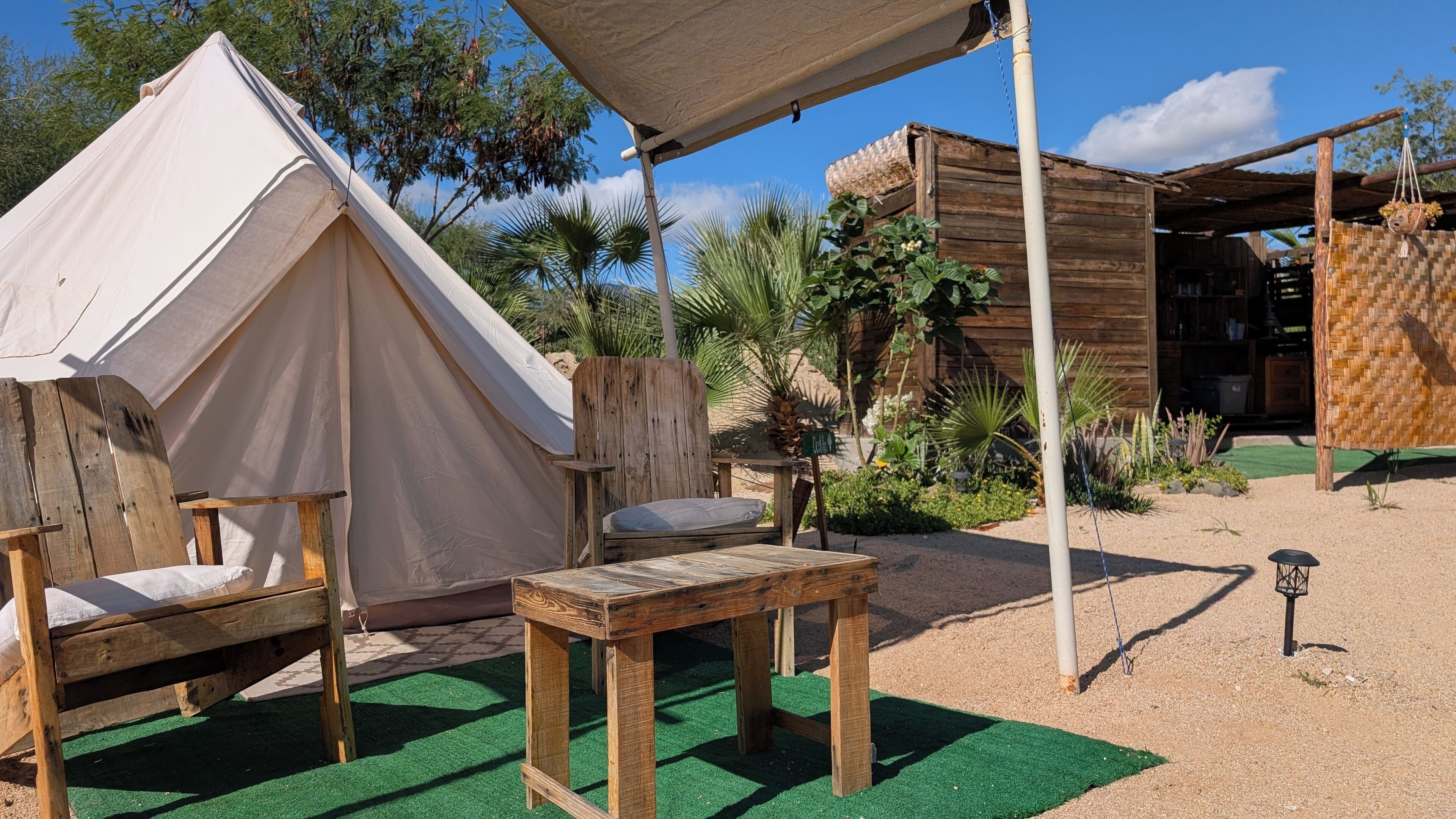 Tente, 1 lit double | Wi-Fi gratuit, draps fournis