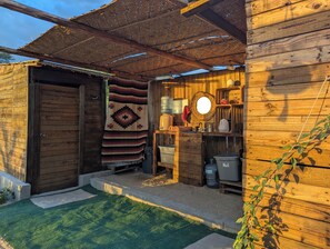 Shower, towels, soap, shampoo