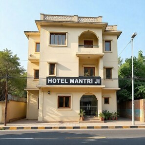 واجهة المنشأة