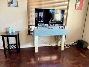 Interior - Spacious One Bedroom House (Cape Town)