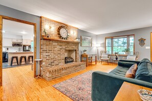 Smart-TV, Tischfußball, Tischtennisplatte, Stereoanlage