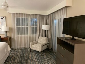 2 bedrooms, iron/ironing board, WiFi, bed sheets - luxury 2-bedroom villa near Disney  - Christmas Week December 20 to 27 (Orlando)
