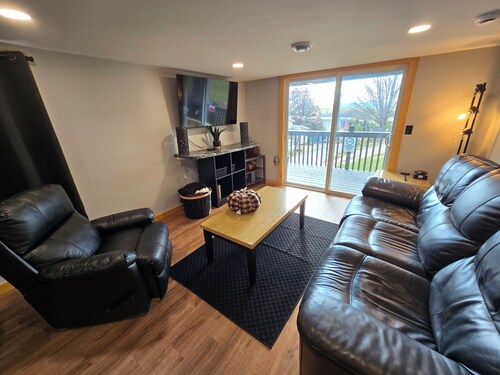 NEWLY REMODELED HOME!  INDOOR FISH & GAME CLEANING STATION!