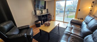 NEWLY REMODELED HOME! INDOOR FISH & GAME CLEANING STATION!