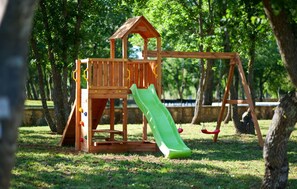 Children’s area - Nice (sta)caravan in Obrovac (Obrovac)