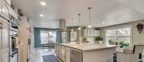 Microwave, oven, stovetop, dishwasher