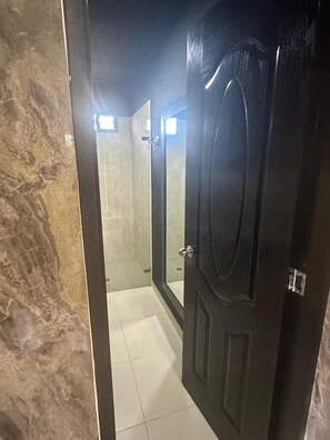 Dusche, Haartrockner, Seife