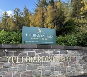 المنطقة المحيطة بالمنشأة