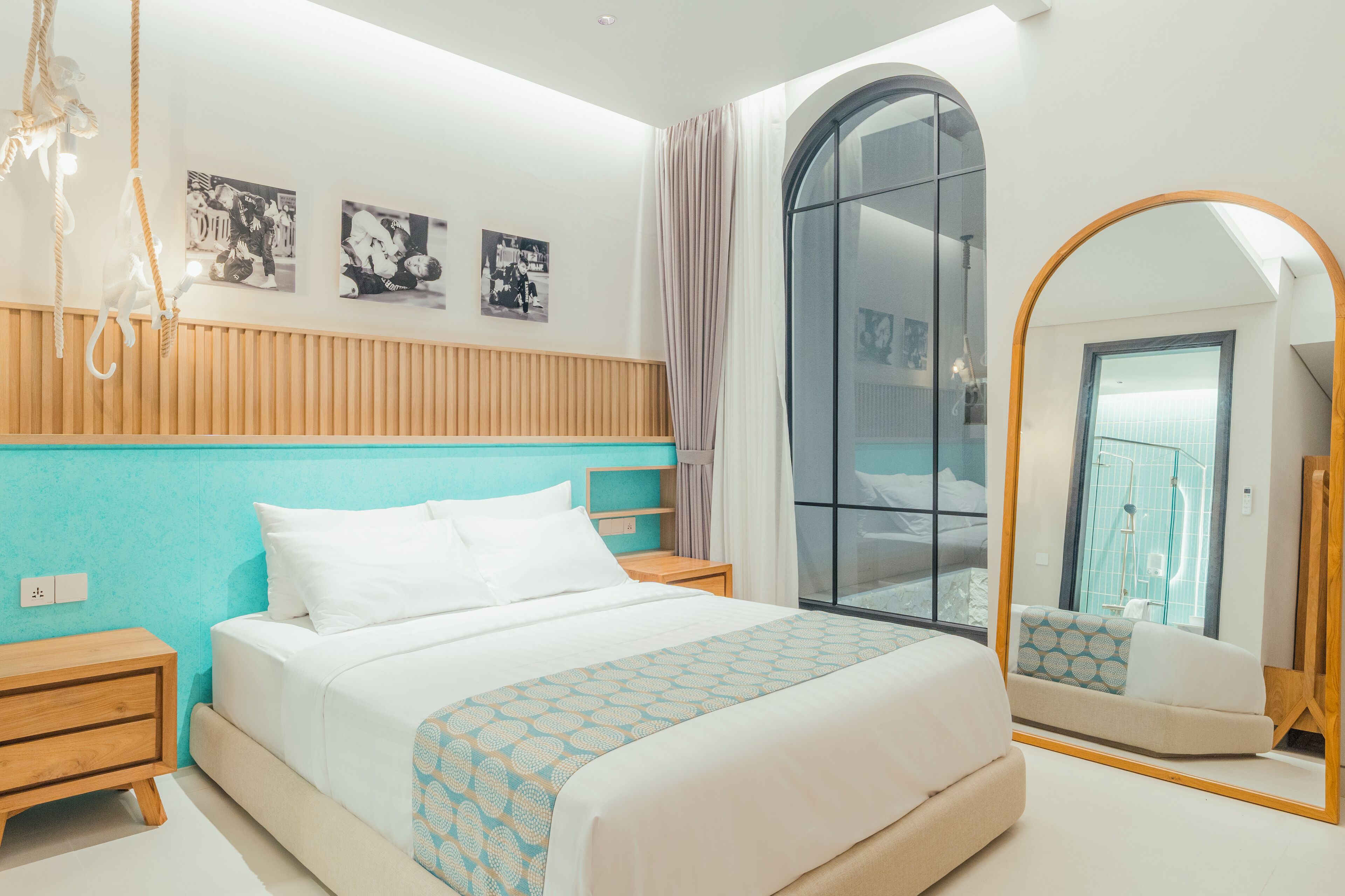 4 bedrooms, in-room safe, iron/ironing board, travel crib
