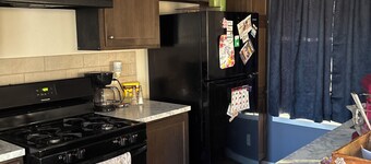 Cozy 3-bedroom mobile home in lovely Lake Elmo with AC