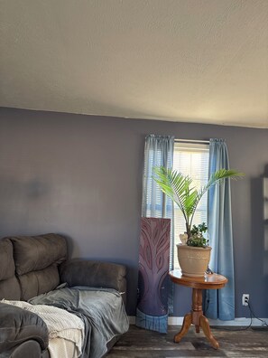 Interior - Cozy 3-bedroom mobile home in lovely Lake Elmo with AC (Lake Elmo)