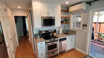 Microwave, oven, stovetop, dishwasher