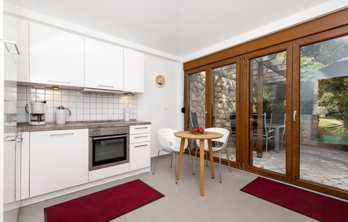 1 bedroom nice apartment in Mali Losinj