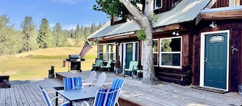 4 bed_ Cabin in wonderful Kettle Falls with Lake Roosevelt views_ private_quiet