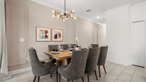 Interior - Contemporary Townhouse w BBQ & Pool Sleeps 12 (Kissimmee)